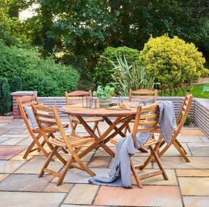 Alexander Rose Redcliffe 6 Seater Round Dining Set